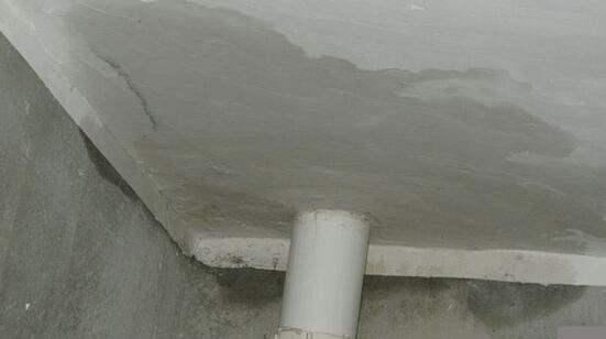 吳江墻面滲水有什么辦法修復(fù)?屋頂防水施工的時(shí)候這些要留意