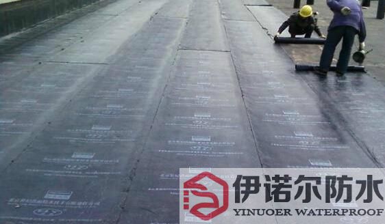 吳江屋頂防水補(bǔ)漏哪家好?秋冬季施工特點(diǎn)